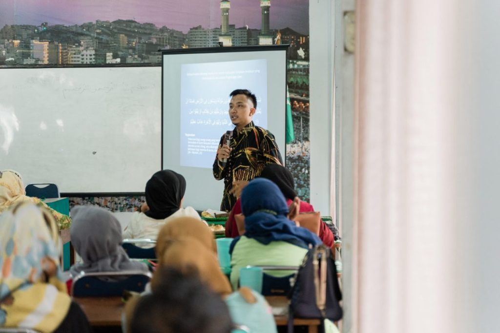 ‘Aisyiyah Dorong Pengurangan Plastik Sekali Pakai di Pasar untuk Wujudkan “Pasarku Tempat Ibadahku” CirebonMU