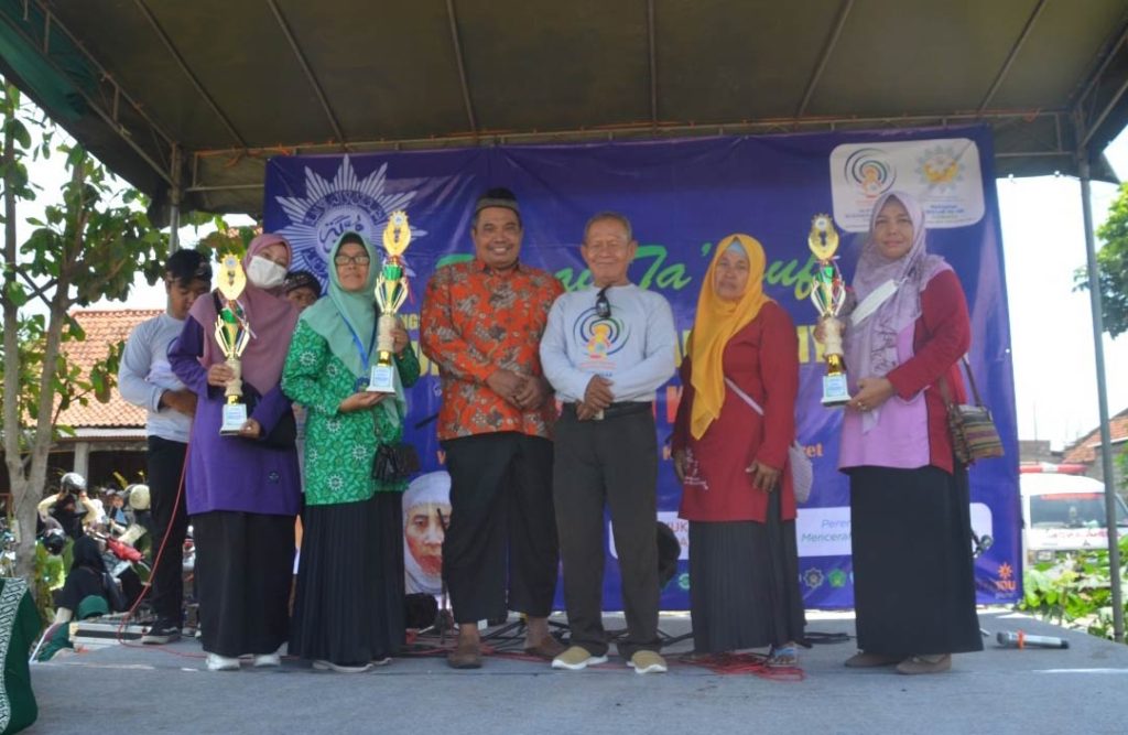 Ribuan Peserta Semarakkan Pawai Ta’aruf Jelang Muktamar ke-48 Muhammadiyah 'Aisyiyah CirebonMU