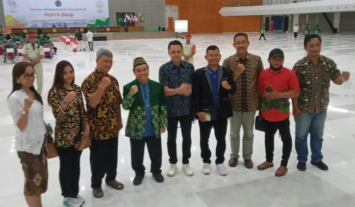 KH-Tafsir-dengan-Romo-Katholik-dan-para-paroki-Kota-Solo-01