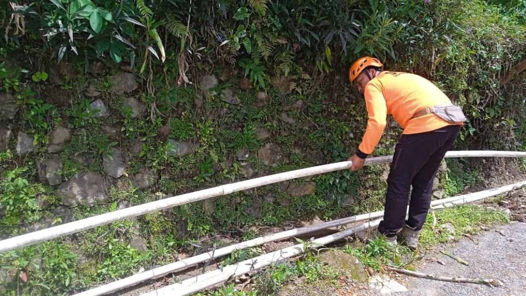 Relawan Muhammadiyah Banjarnegara Bantu Warga Terdampak Longsor CirebonMU