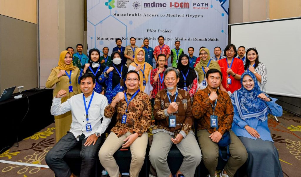 MDMC - PATH BERSAMA KEMENKES RI GELAR PELATIHAN MANAJEMEN KRISIS DAN KLINIS OKSIGEN MEDIS CirebonMU