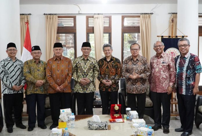kunjungan wali gereja 12