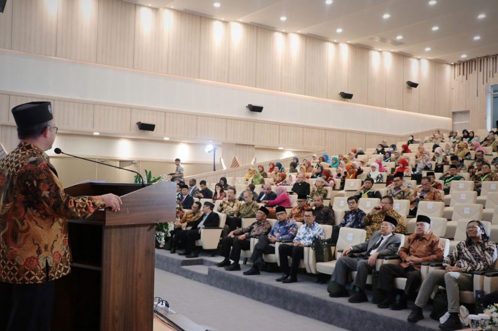 FORUM GLOBAL UNTUK AKSI IKLIM DENGAN MEMPROMOSIKAN BUDAYA HIJAU, INOVASI DAN KERJA SAMA CirebonMU