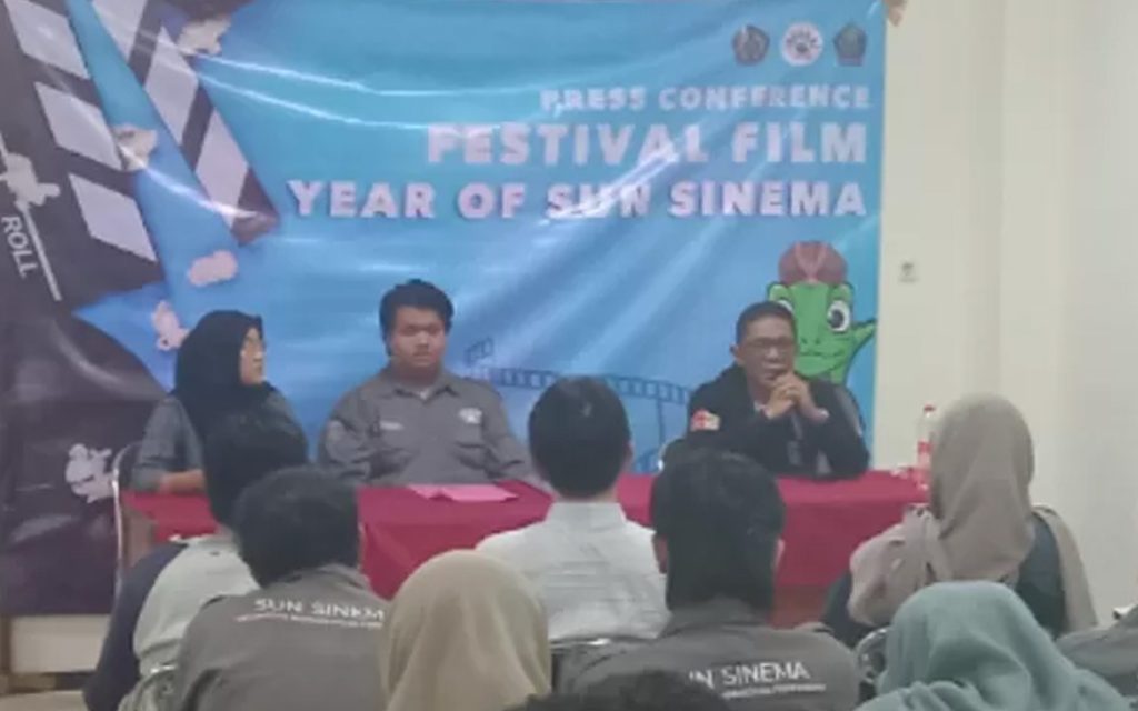 Film Dear Son Karya Mahasiswa UM Bandung Raih Prestasi di Ajang Festival Film Year of Sun Sinema CirebonMU