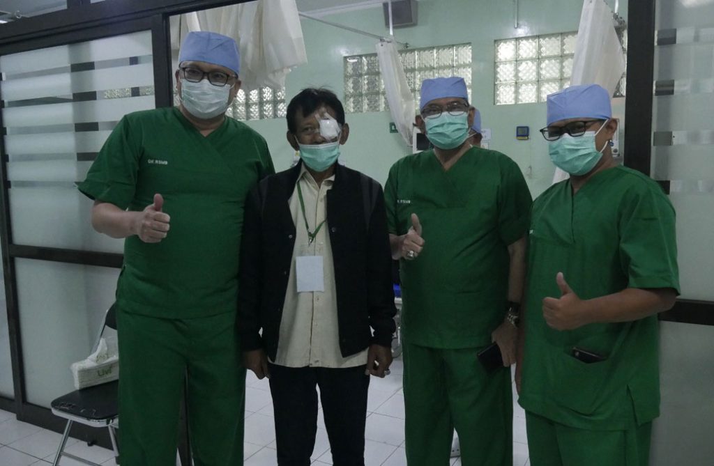 RS Muhammadiyah Bandung bersama Bank Panin Dubai Syariah Gelar Operasi Katarak Gratis CirebonMU
