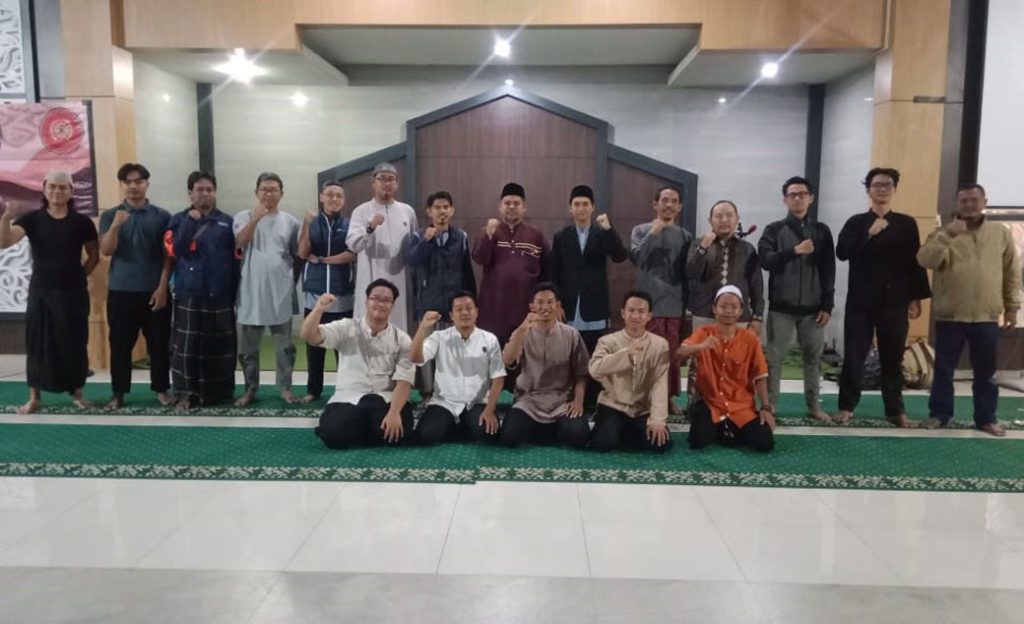 Sambut Tahun Baru, DKM Masjid Raya UMC Adakan Kegiatan MABIT CirebonMU
