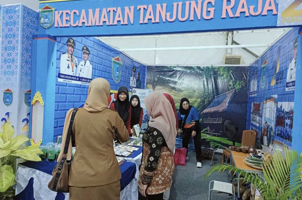 SMK Muhammadiyah Tanjung Raja Tampilkan Produk Inovasi di Pameran Produk Kabupaten Ogan Ilir CirebonMU