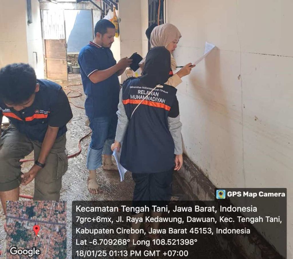 Respon Cepat, MDMC Kabupaten Cirebon dan Tim Sigab UMC Bantu Korban Terdampak Banjir CirebonMU