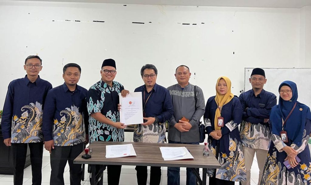 Wujudkan Mahasiswa Berketerampilan Akademik dan Kreatif, Prodi IAT UMC Lakukan PKL CirebonMU