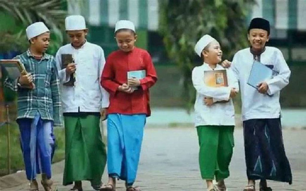 Banyak Kasus, Kemenag Bikin Aturan Perlindungan Anak di Pesantren CirebonMU