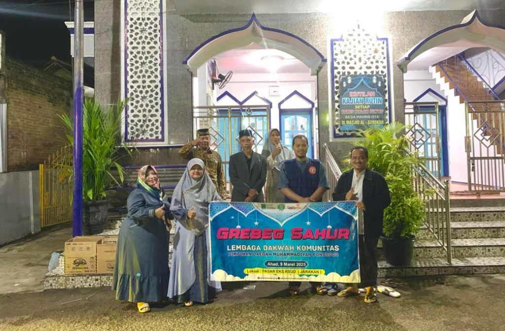 Lembaga Dakwah Komunitas Gelar Gerakan Grebeg Sahur CirebonMU